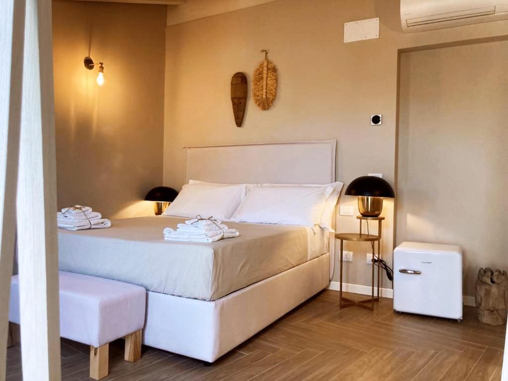 Gatto Bianco Rooms 42 Bergamo Exterior photo